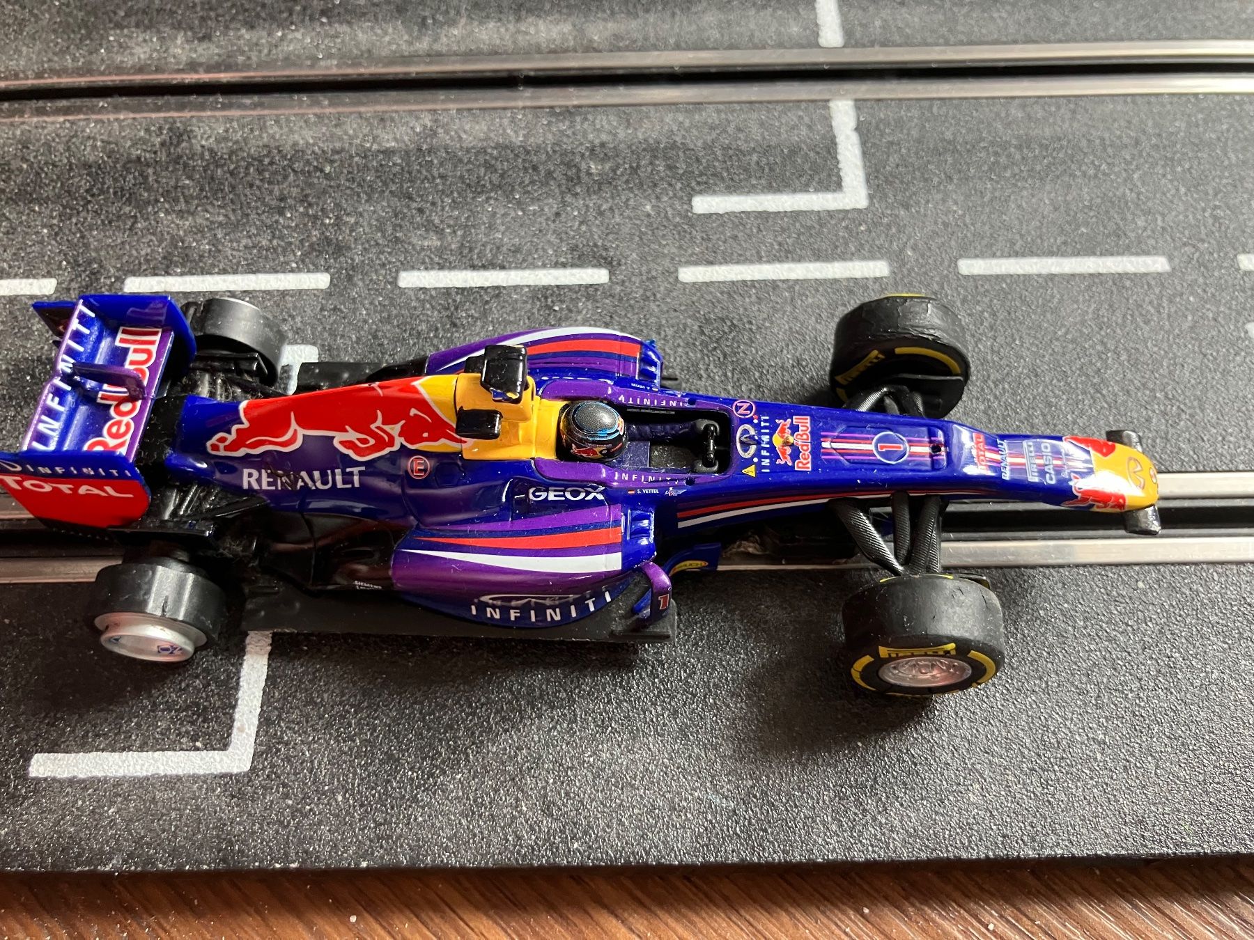 Carrera Rennbahnen: Carrera Digital 132 -- Red Bull RB9 – Gebraucht aus Möriken AG von schmueke01 2