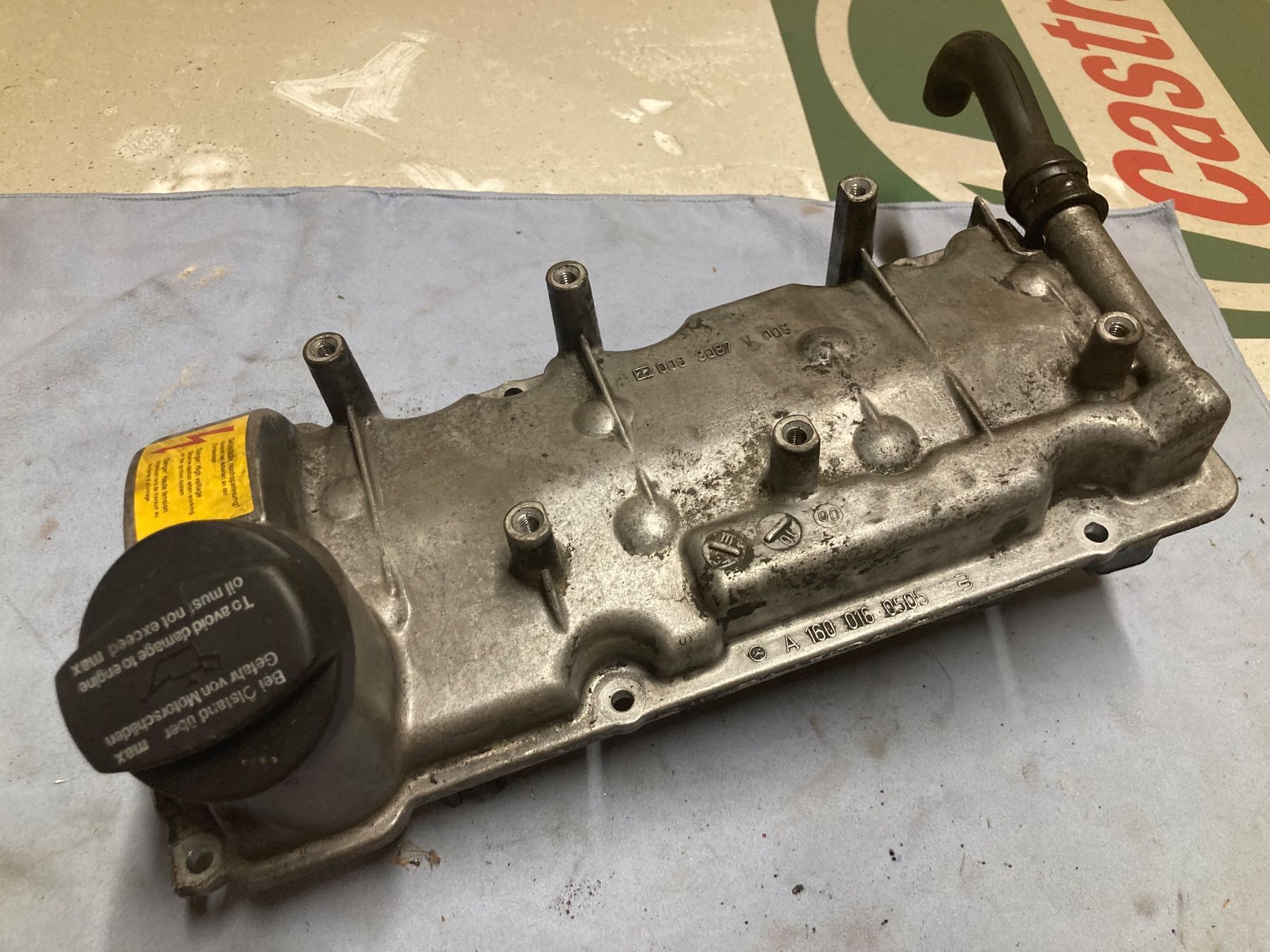 Smart Tutti pezzi di ricambio auto: Smart Fortwo 450 Ventildeckel – Usato da Camorino venduto da Vasal 1