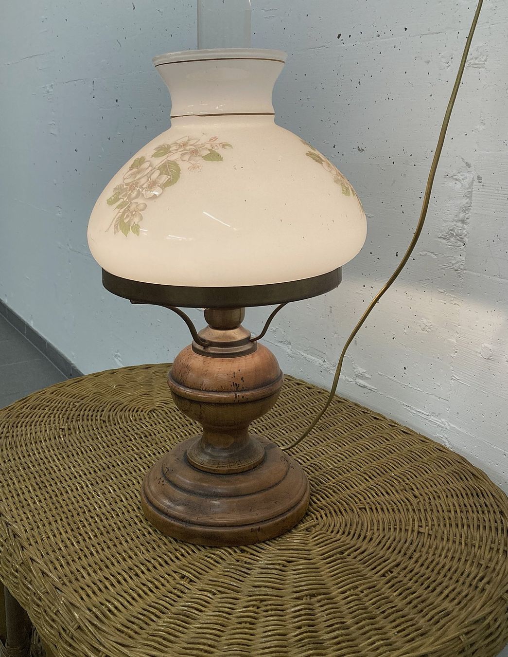 Lampade: Tischlampe Antik - Holz Elektrisch – Usato da Thalheim an der Thur venduto da erwin328