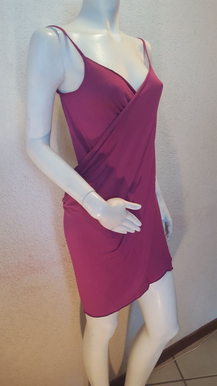 Vestiti: Robe paréo violette T-S Neuve – Usato da Les Verrières venduto da kitel79