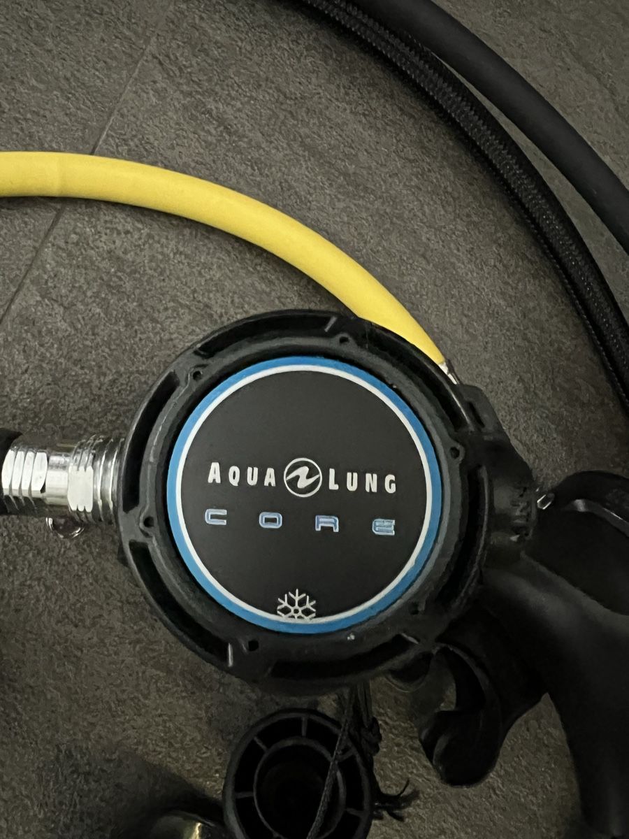 Atemregler & Jackets: Aqualung Core Atemregler Set – Neu (gemäss Beschreibung) aus Buchs AG von  1