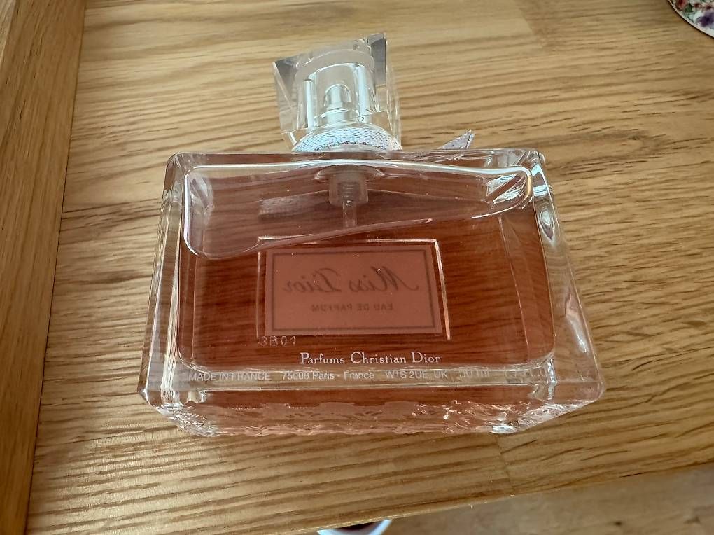 Dior Parfums & Eau de Toilette: Miss Dior - Eau de Parfum 50ml – Neuf (Voir description) à Hausen am Albis par lielina 2