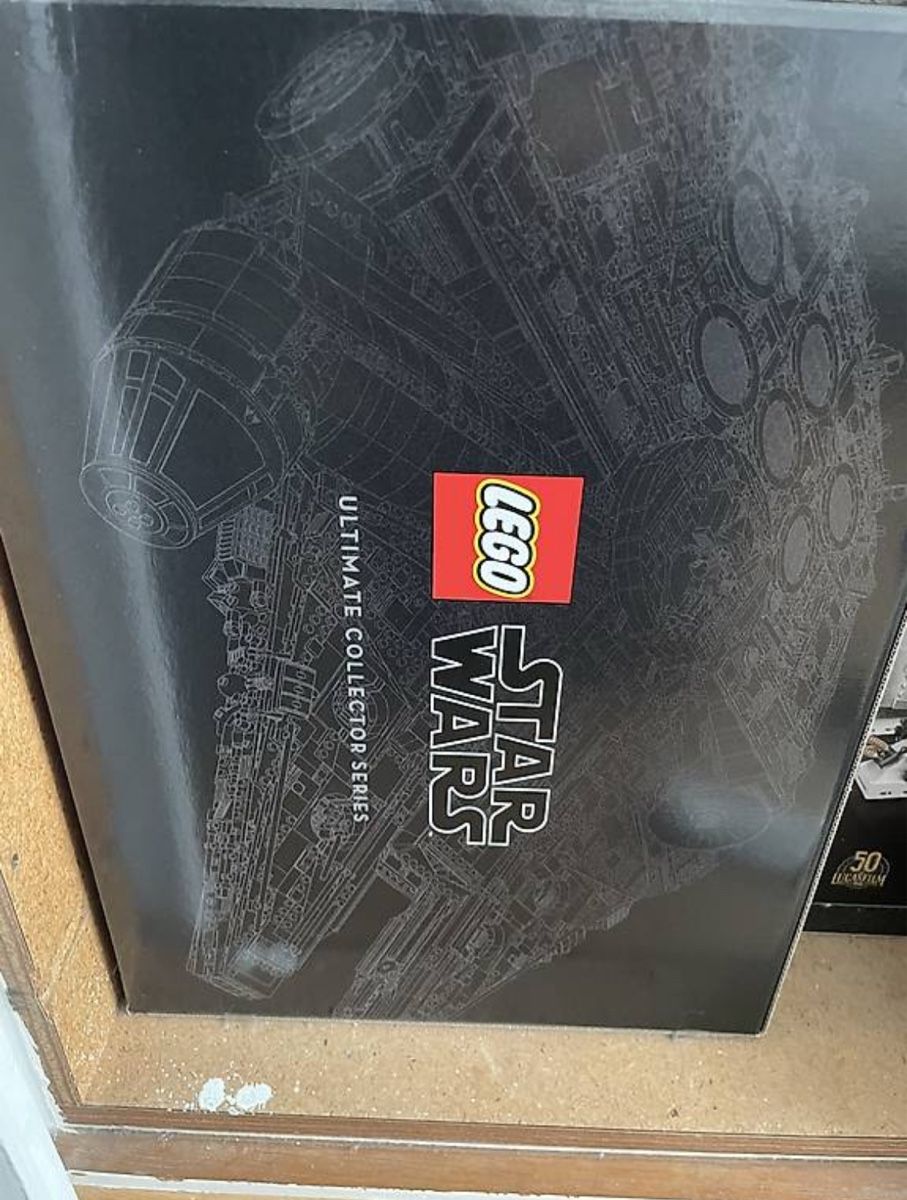 Lego Giocattoli: Lego Star wars Millennium Falcon 75192 – Nuovo (secondo la descrizione) da Schwyz venduto da Grisch1 2