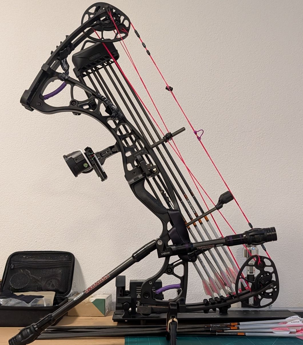Hoyt Tir à l'arc: Hoyt torrex +UV slider – D'occasion à Rossens FR par tropCtrop