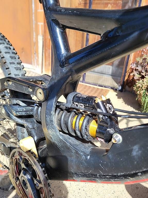 Specialized Vélos: Spezialized Demo 8.2 Downhill – D'occasion à Riffenmatt par KX3688Fam 1