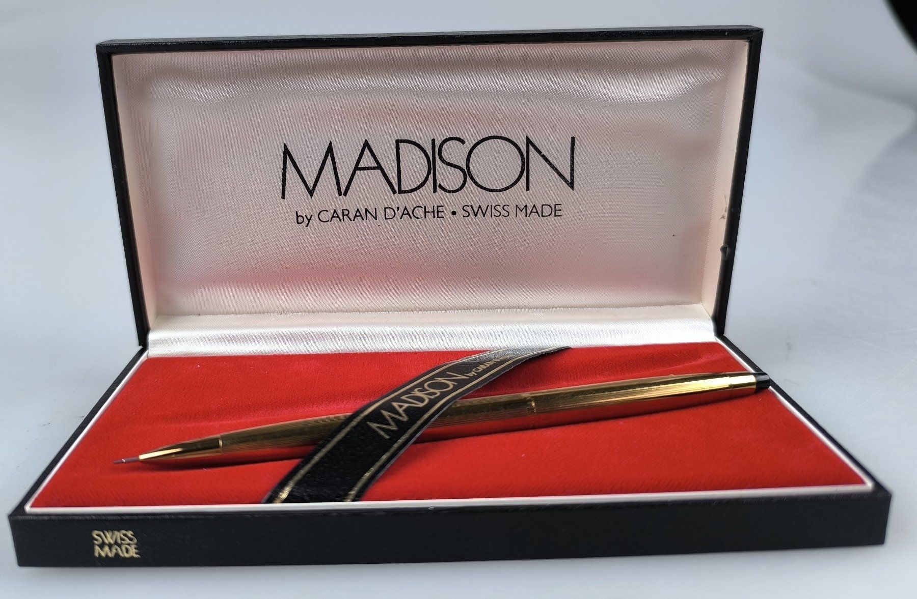 Matite, matite colorate & gessi: Madison Druckbleistift Vergoldet – Usato da Rüti ZH venduto da Restwert_Rueti_ZH
