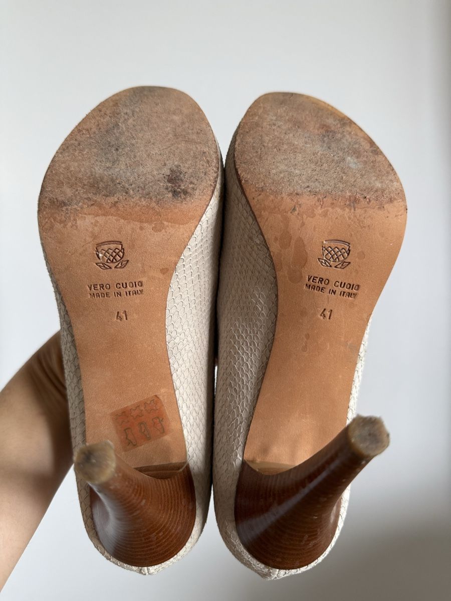 Navyboot Damenschuhe: Navyboot - Hell beige Pumps mit Struktur - 41 – Gebraucht aus Zug von tami12 4