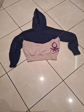 Benetton Kapuzenpullover Mädchen Alter ca. für 12 Jahre