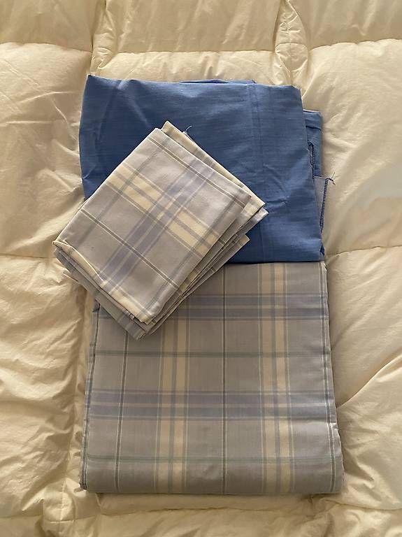 Biancheria da letto: Piumone matrimoniale 220x240 cm – Usato da Minusio venduto da pao_5ycw 3