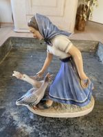 Porzellanfigur von Dahl Jensen Copenhagen Mädchen mit Gänsen