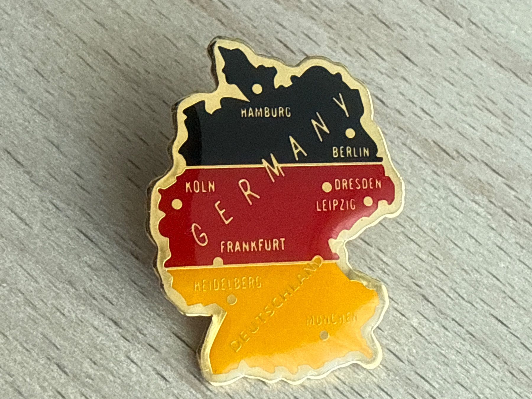 Placchette & Badge: Pun Deutschland – Usato da Glattbrugg venduto da Schweigmatt
