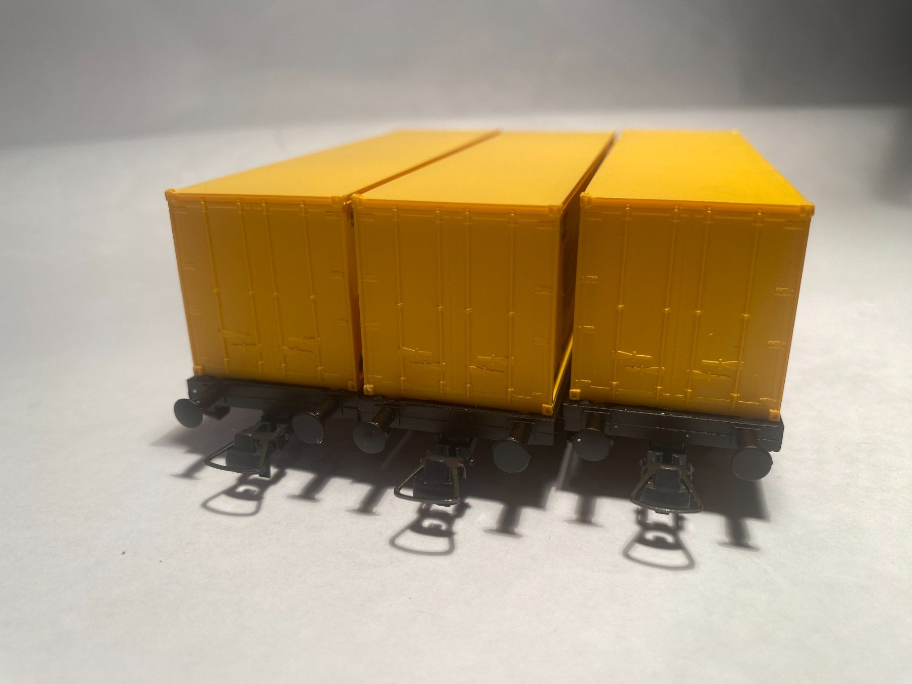 Roco Modellini di ferrovie: ROCO 3x 47251 Containerwagen "Deutsche Post Freeway" DB, DC – Usato da Buchrain venduto da Modellbahn11 4