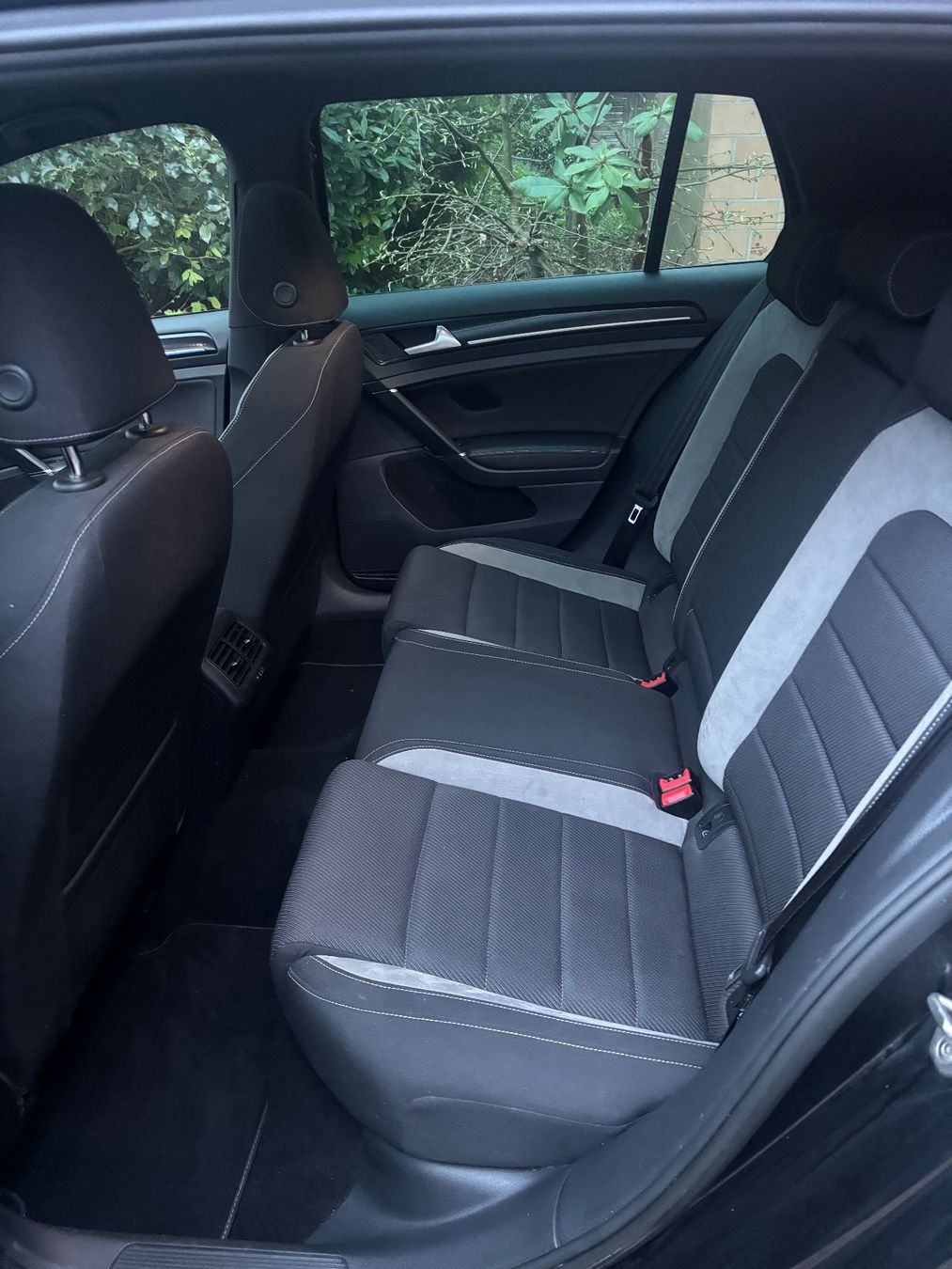 VW Automobili: VW Golf 7 R 2.0 TSI 4Motion | 2015 | Schiebedach – Usato da Brütten venduto da nicibalti7 7