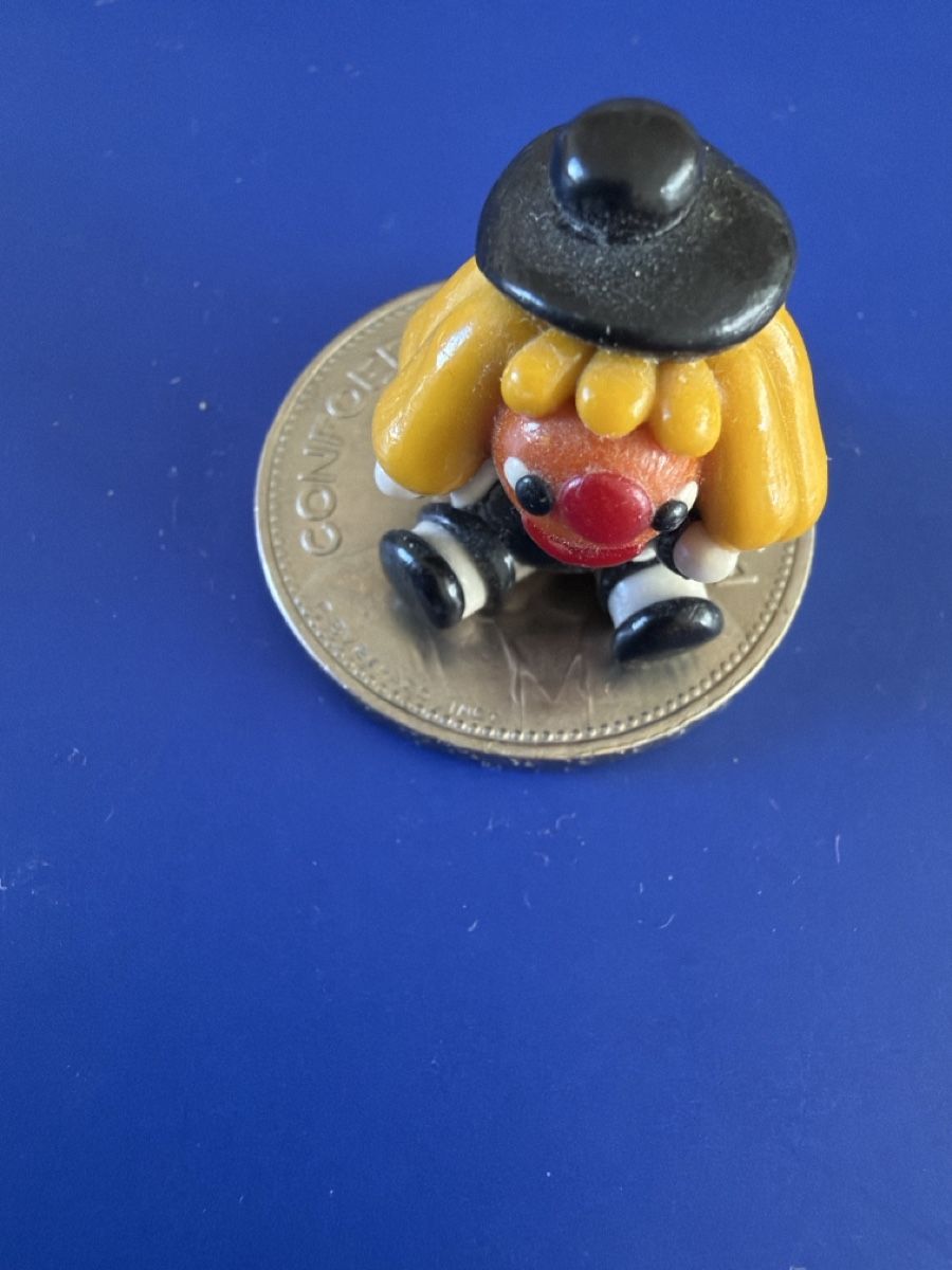 Statuette: MINI FASNACHTSFIGUR – Usato da Binningen venduto da Sophiescloset 3
