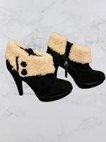 Bottines "UGG Collection". Taille 38. Nouvelles