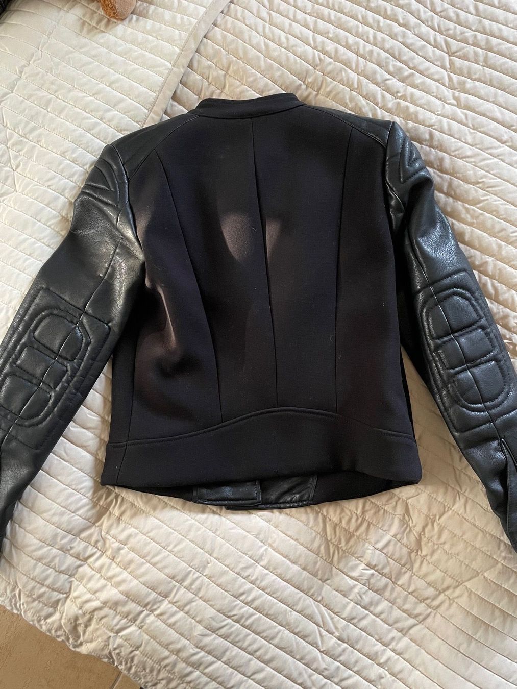 Zara Giacche: Schöne Jacke von Zara – Usato da Uetikon am See venduto da Mici_Ki 1