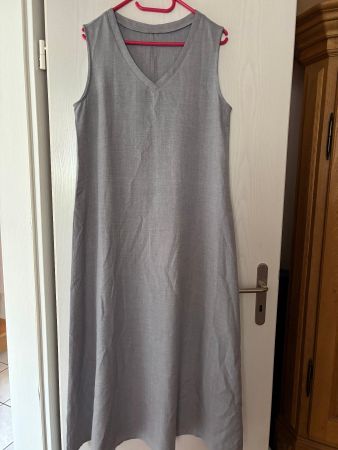 Kleid grau ärmellos V-Ausschnitt Maxilänge Grösse L neu