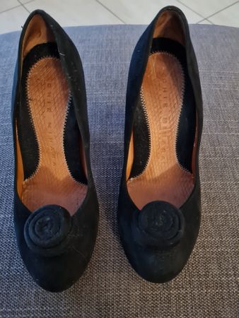 Escarpins élégants en daim noir, pointure 38 Chie Mihara