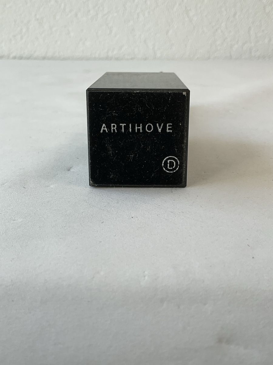 Skulpturen & Statuen: Ancienne sculpture, signé  – Gebraucht aus Malleray von Robot12 4