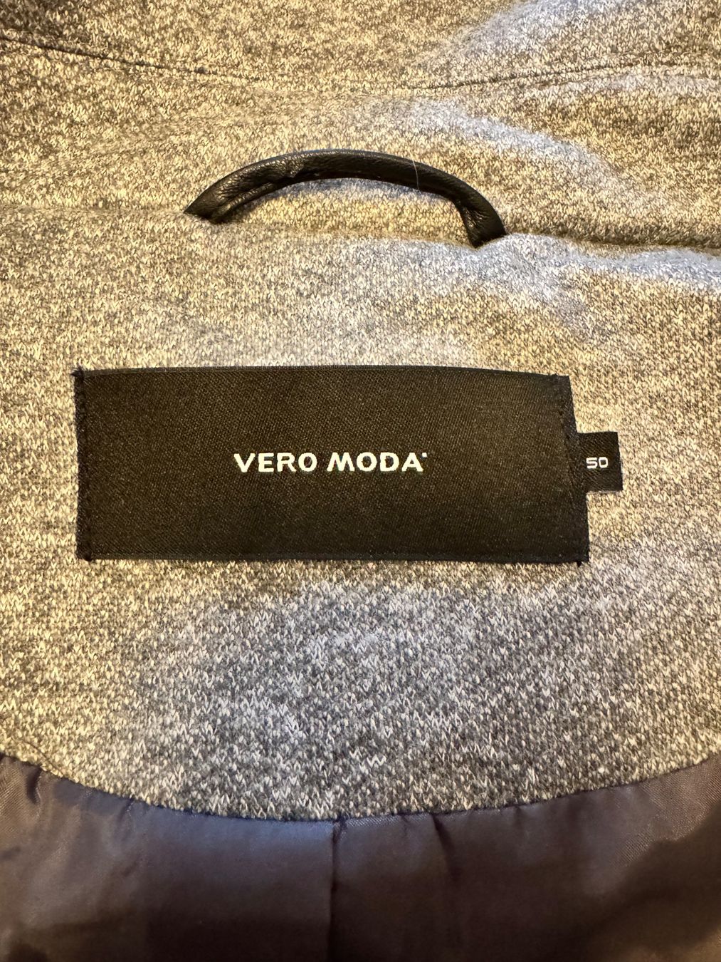 Vero Moda Cappotti: Kurzmantel von Vero Moda – Usato da Gattikon venduto da saxo16 2