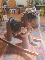 Schaukelpferd mit Teddy von 'Little Bird Told Me'