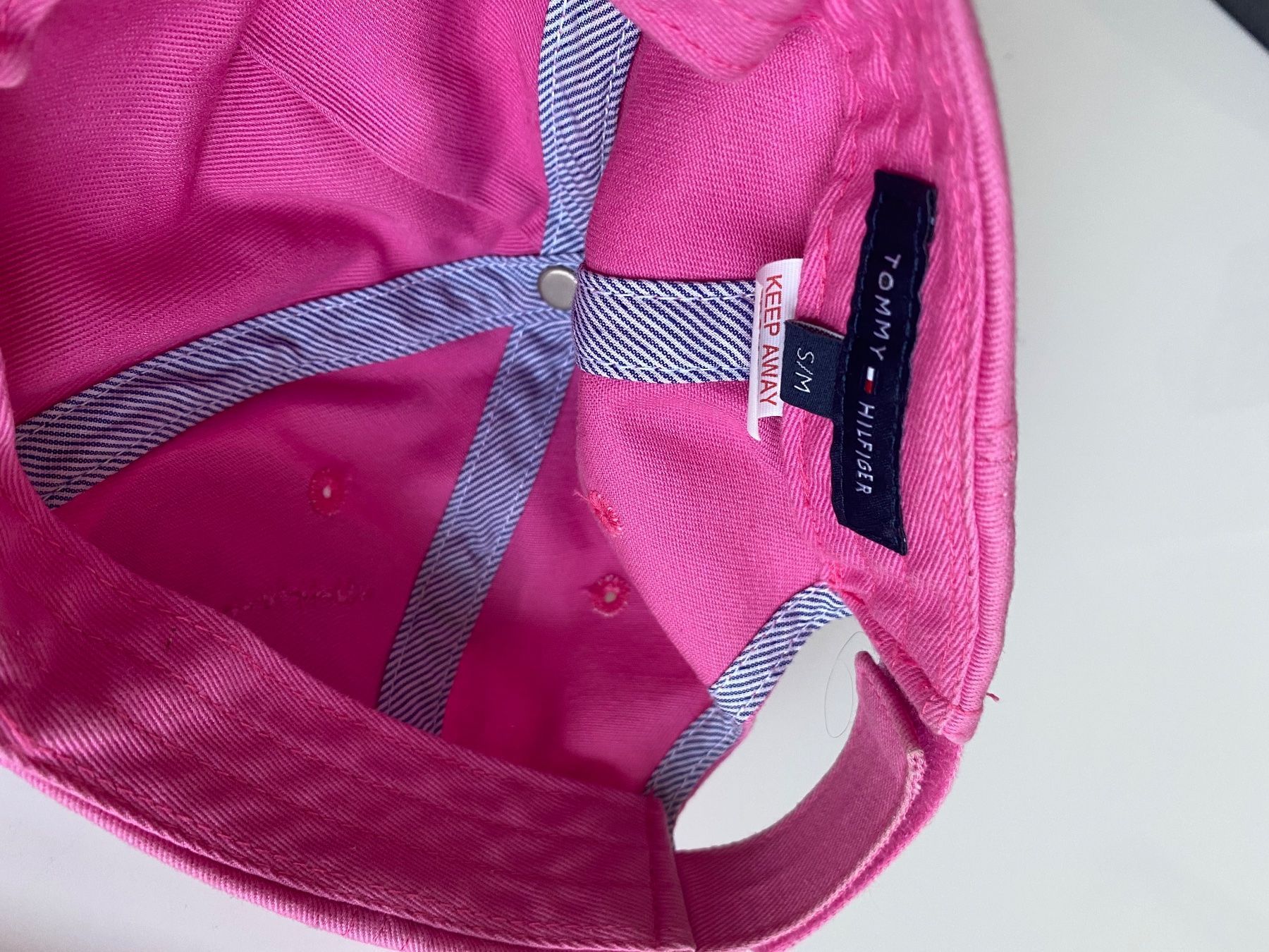 Tommy Hilfiger Sonstige Mädchenkleider: TOMMY HILFIGER Cap Winnie Puuh S/M 50-52 – Gebraucht aus Rickenbach b. Wil von sunneschii_ 5