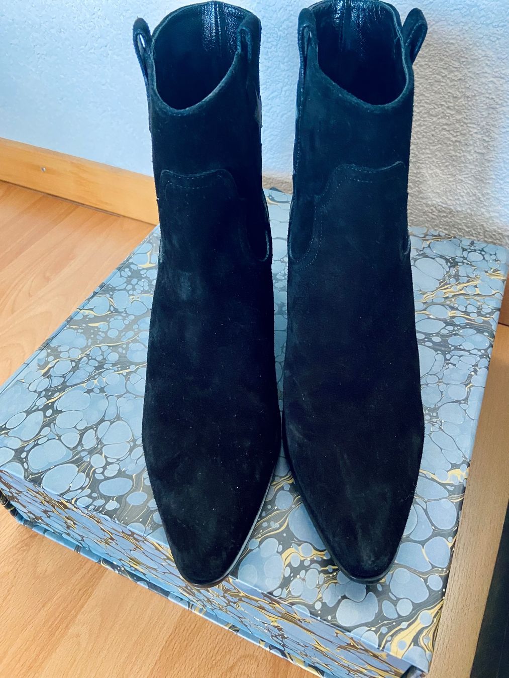 Saint Laurent Scarpe da donna: SAINT LAURENT, Gr 39,5 – Usato da Arni AG venduto da LunaMeadow 5