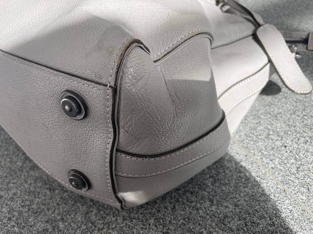 Van Astyn Borse da donna: Van Astyn Handtasche – Usato da Kilchberg ZH venduto da familiy 1