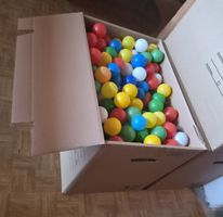 ca 460 Plastick bälle.