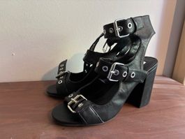Heels Schnallen Schwarz Damen Grösse 40 guter Zustand