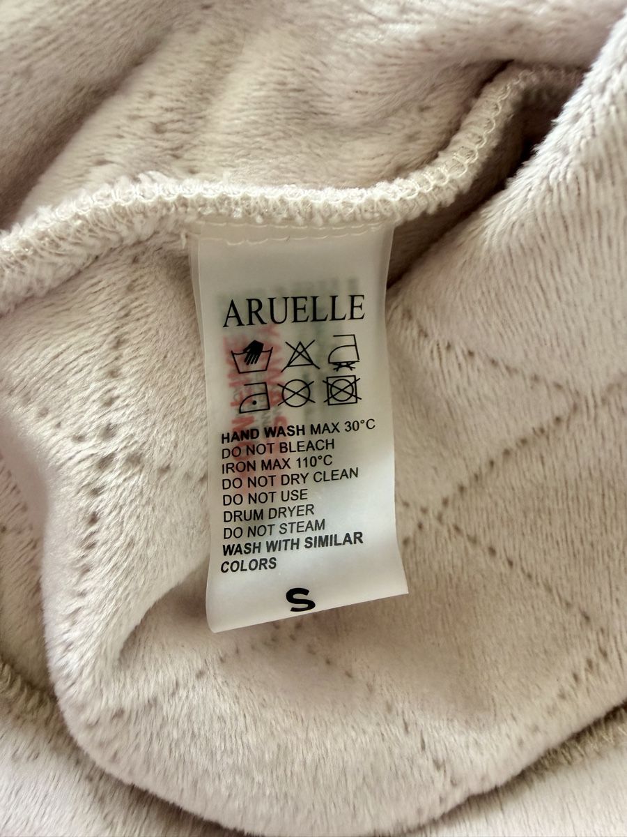 Kleiderpakete: Kuschelige ARUELLE Stepp Hausanzug S – Neu (gemäss Beschreibung) aus Heiligenschwendi von maerchen2008 5