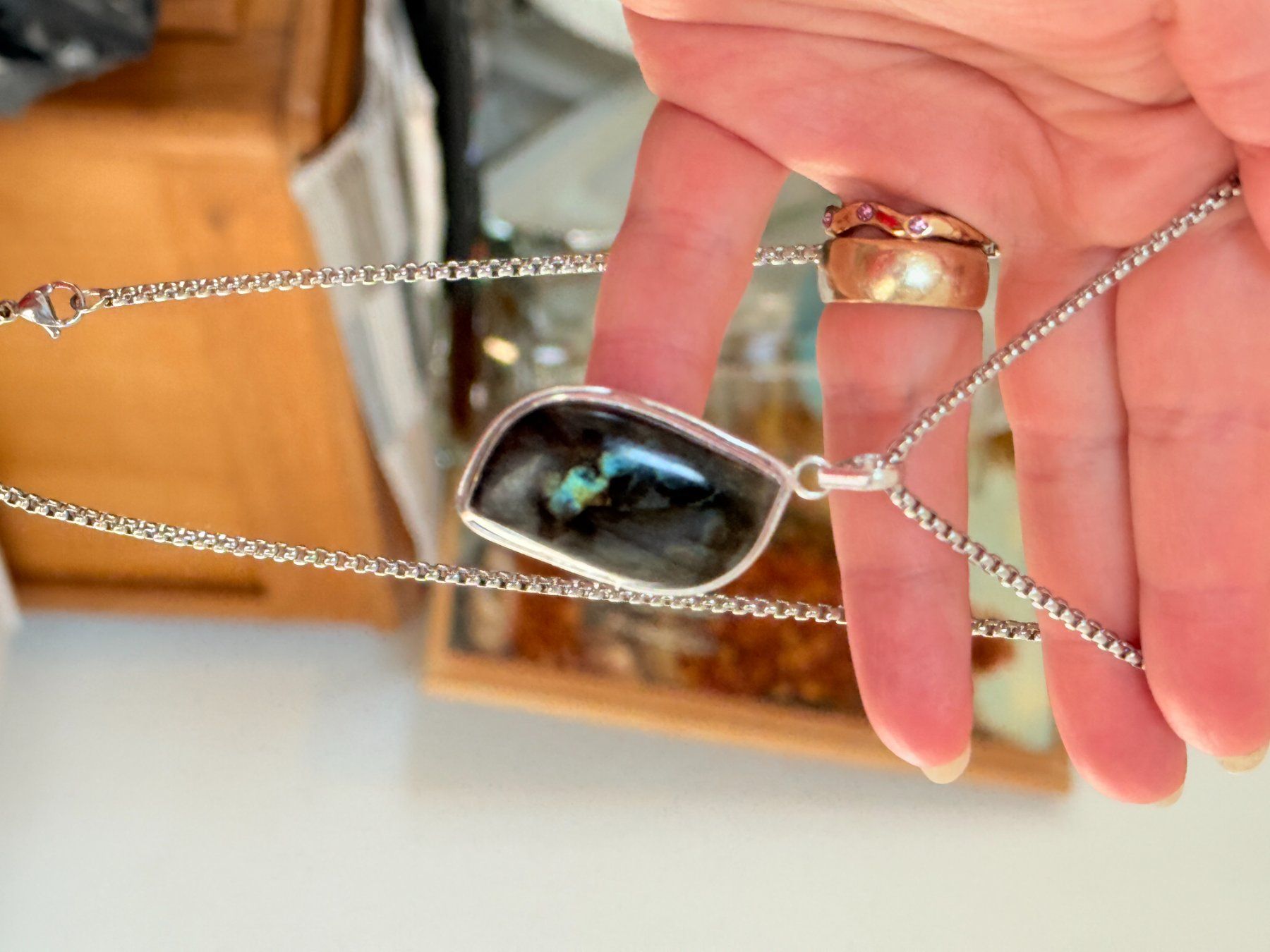 Catenine: Collier avec labradorite unique, fait main! – Nuovo e nell'imballaggio originale da Genève venduto da AGBERG 9
