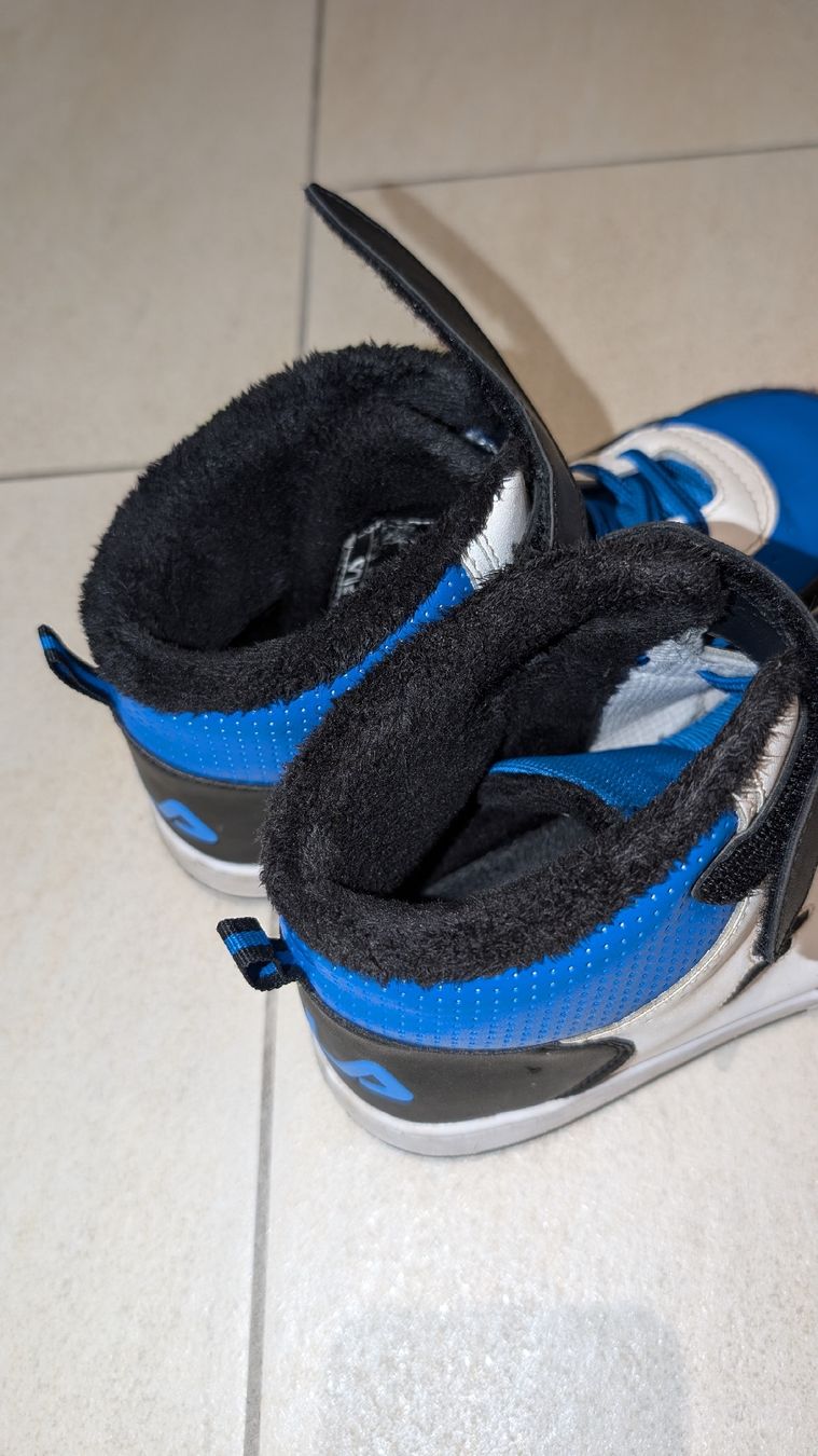 Fila Scarpe per ragazzi: Fila Herbstschuhe gefüttert, 37 – Usato da Ganterschwil venduto da Nike18 1