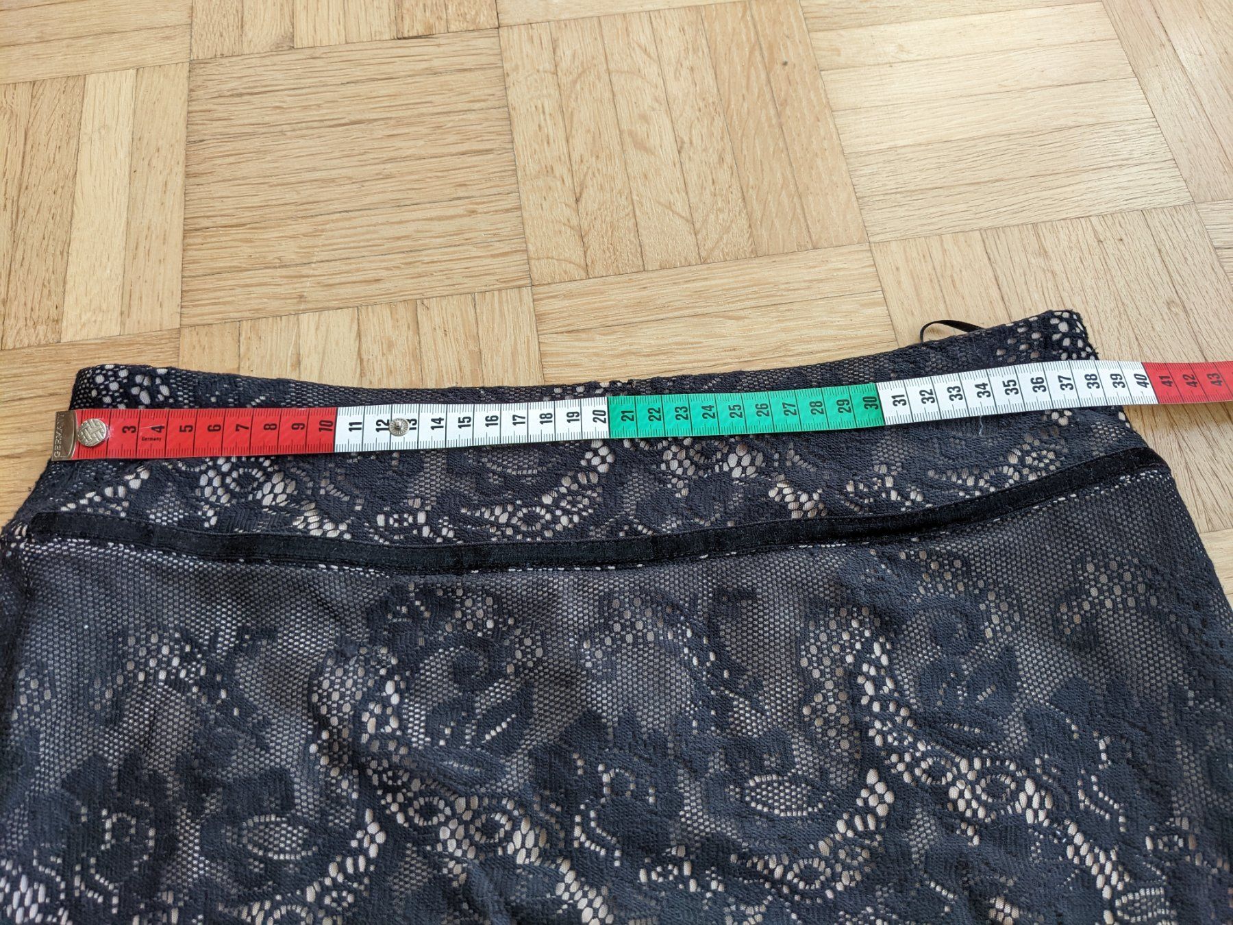 Comma Gonne: COMMA, Spitzenrock schwarz beige S – Usato da Lengnau AG venduto da Nathi88 3