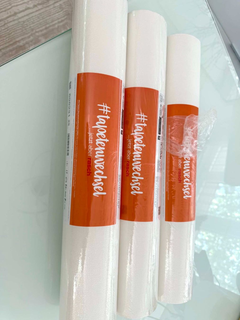 Tapeten: Fototapete weiss – Neu und originalverpackt aus Bern von MIR-IAM