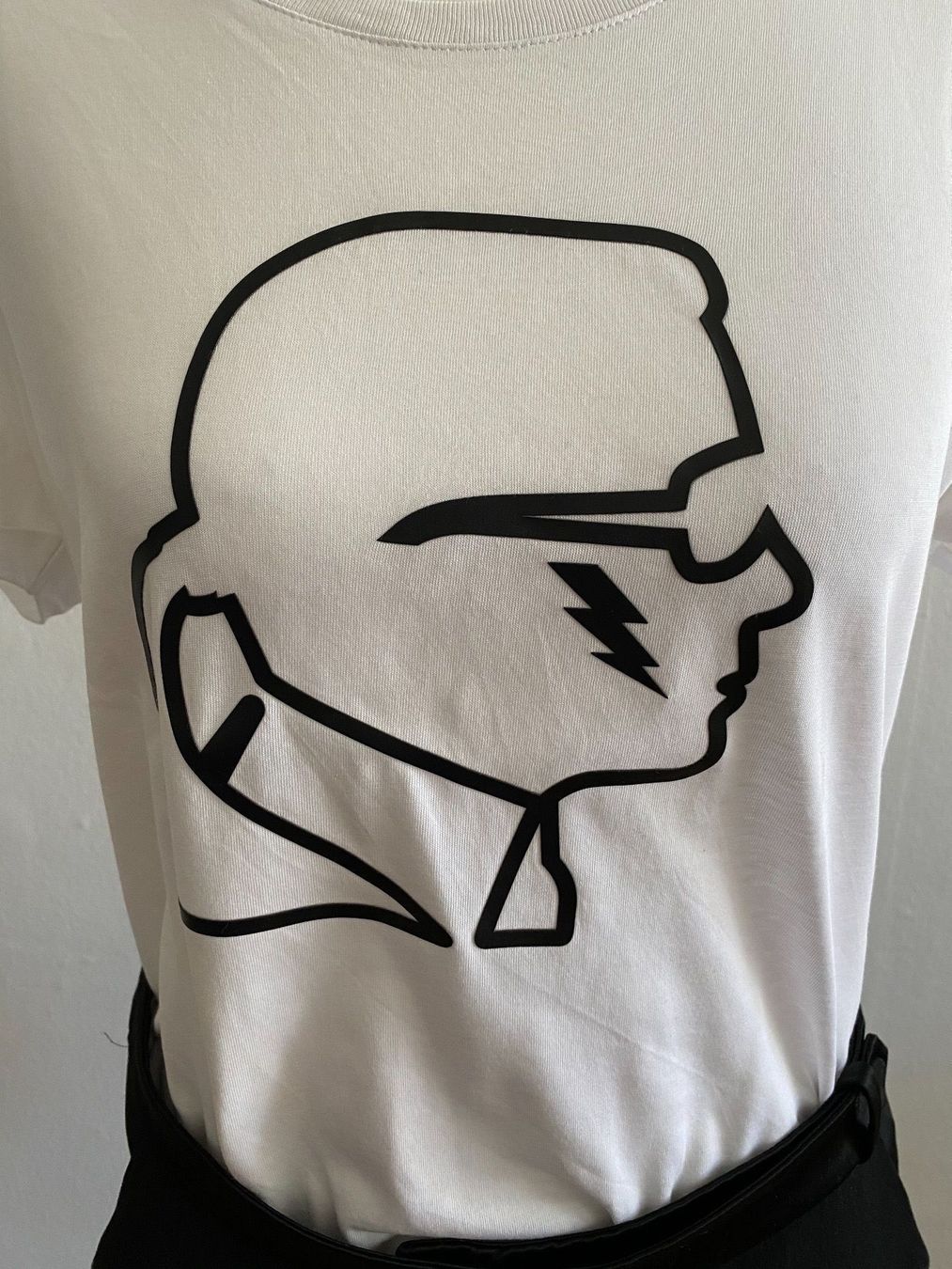 Karl Lagerfeld T-Shirts: Karl Lagerfeld T-Shirt – Gebraucht aus Bern von schnupka 2