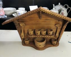 Beau Chalet Crémerie en bois à suspendre