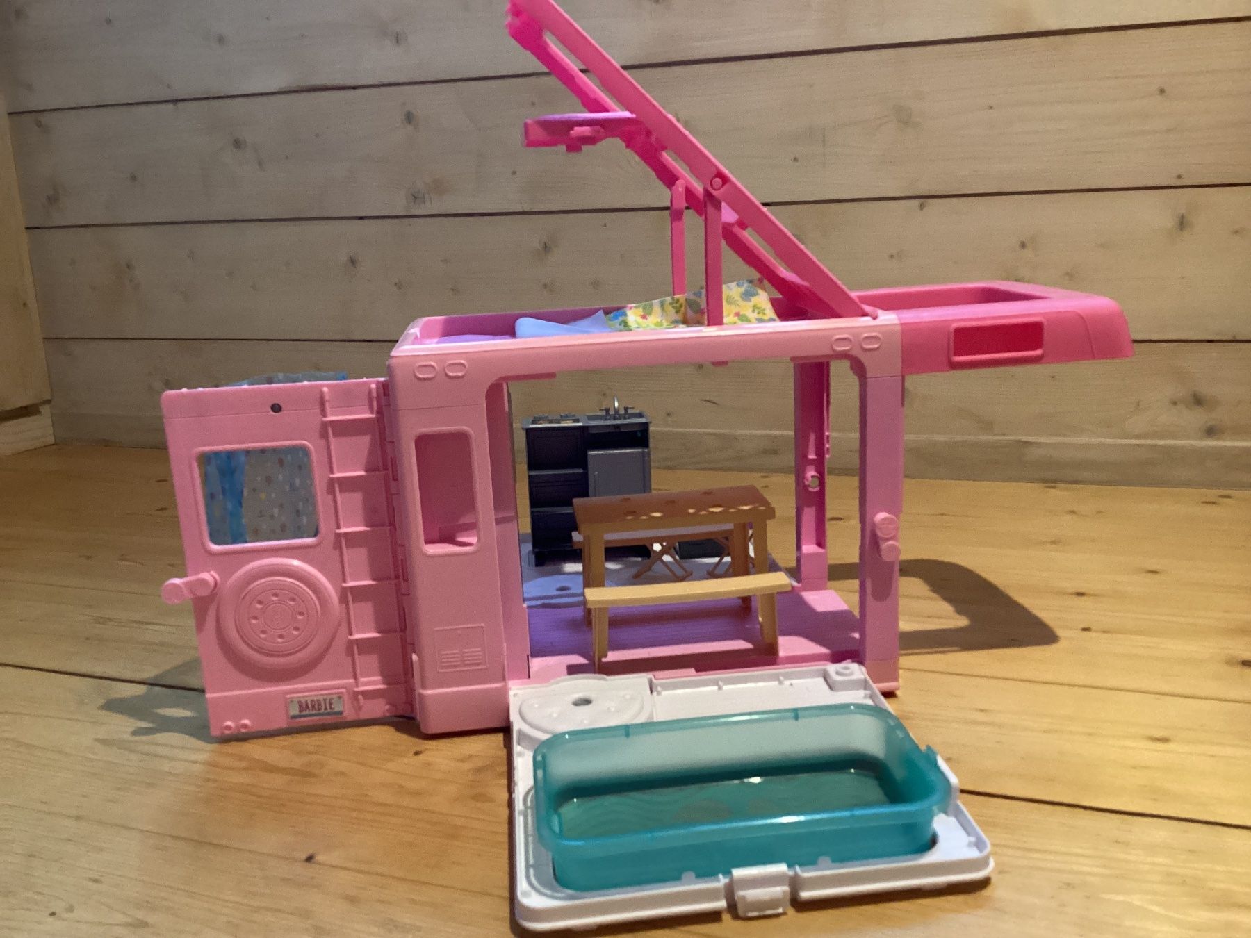 Giocattoli: Barbie 3-in-1 DreamCamper, – Usato da Teufen AR venduto da carlson02 6