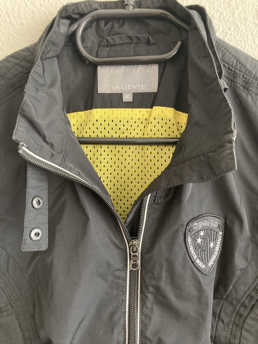 Gilet & Giacche senza maniche: Gilet von Valiente, Gr. 40 – Nuovo (secondo la descrizione) da Oberengstringen venduto da Marling 2