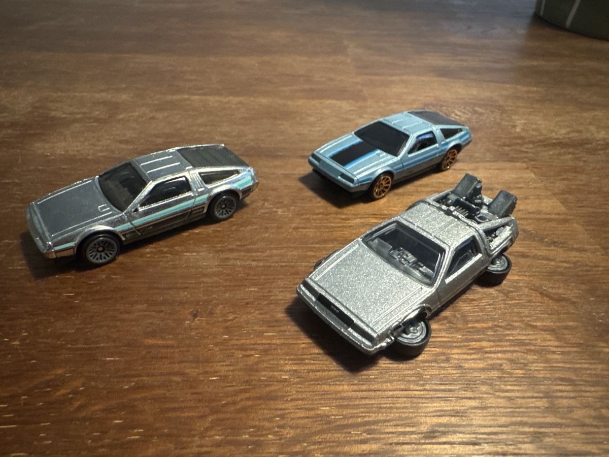 Hot Wheels Voitures modèles: Hotwheels 3er Set DeLorean – Neuf (Voir description) à Liebefeld par Tatts81
