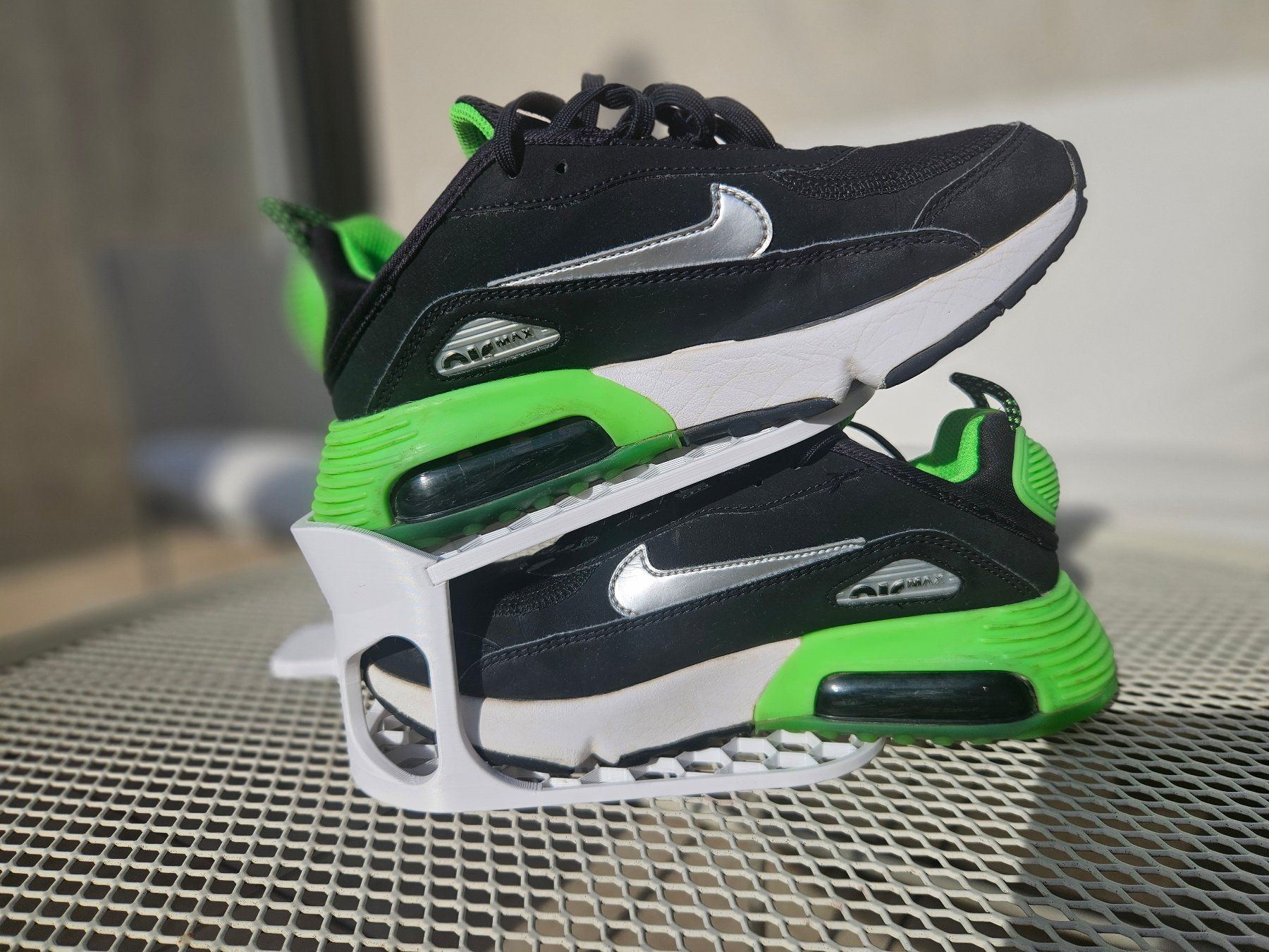 Nike Scarpe per ragazzi: AIR MAX 2090 C/S , Taille 36 – Usato da Cossonay-Ville venduto da 201_6c2j