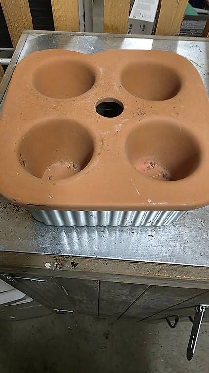 Pots de fleurs: Selbst bewässerungs Töpfe – D'occasion à Niederweningen par ste_7rdz 1