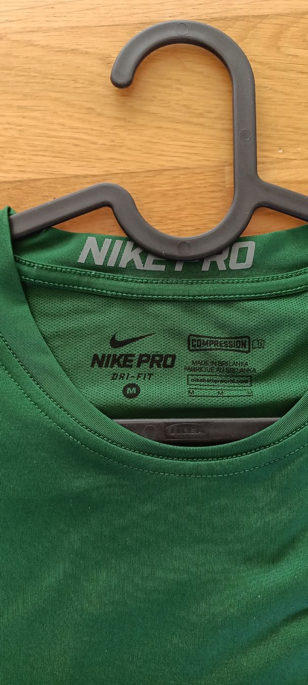 Nike T-shirt: NIKE PRO Shirt – Usato da Kriens venduto da San74 1