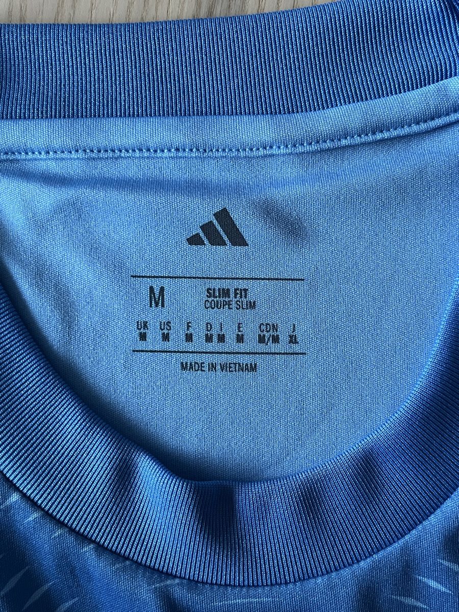 Adidas Leibchen & Hosen: adidas Trainigsshirt – Neu (gemäss Beschreibung) aus Kreuzlingen von mariuuss 2