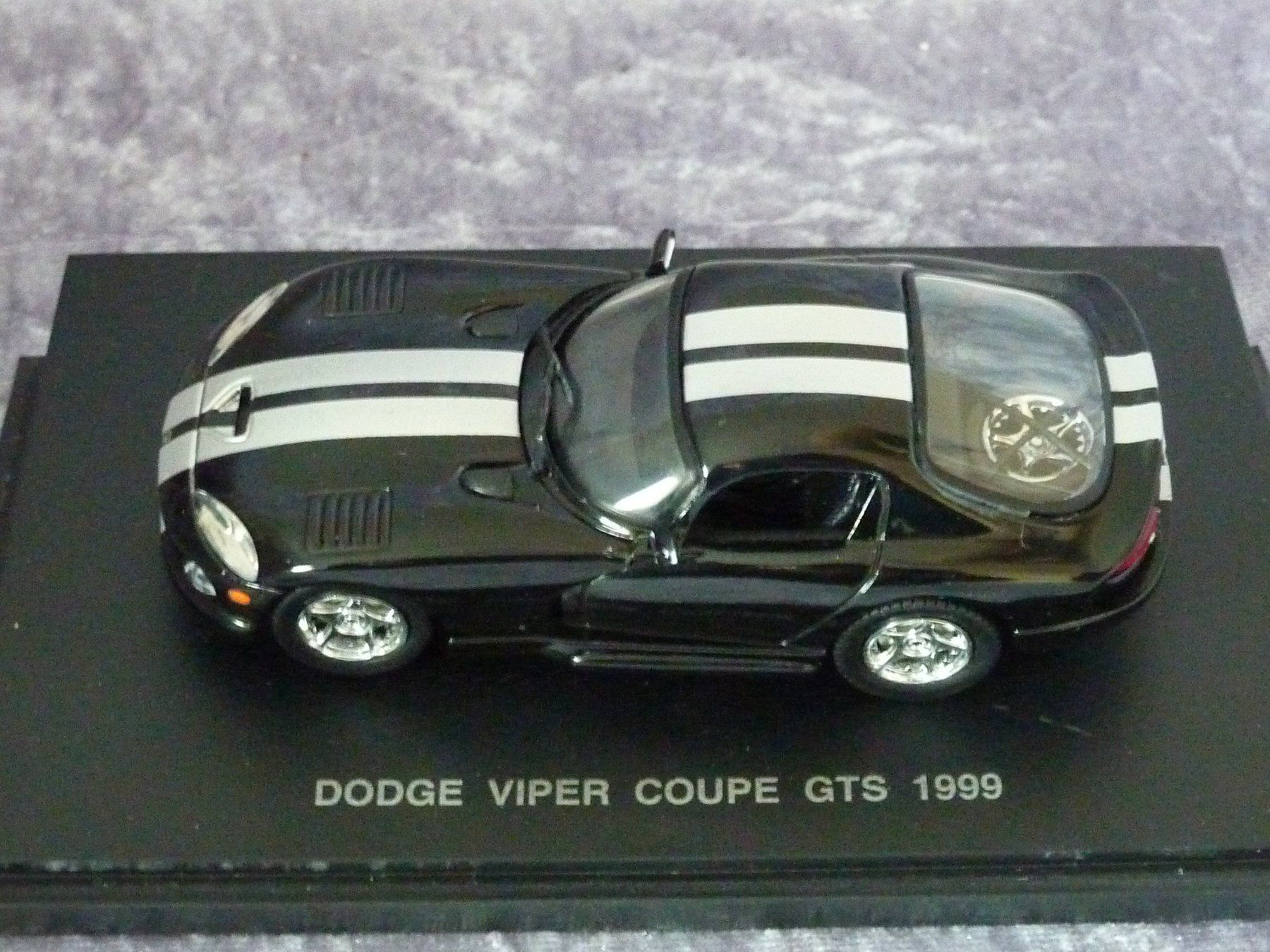 Dodge Modellini d'auto: Dodge Viper GTS 1999 Black 1:43 – Nuovo e nell'imballaggio originale da Dürrenäsch venduto da modellautos4you 2