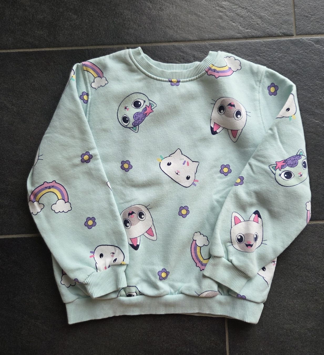 Lotti & Set di vestiti: 6 Pullover Mädchen verschiedene Motive Grösse 110/116 – Usato da Stans venduto da HoMiMa 2