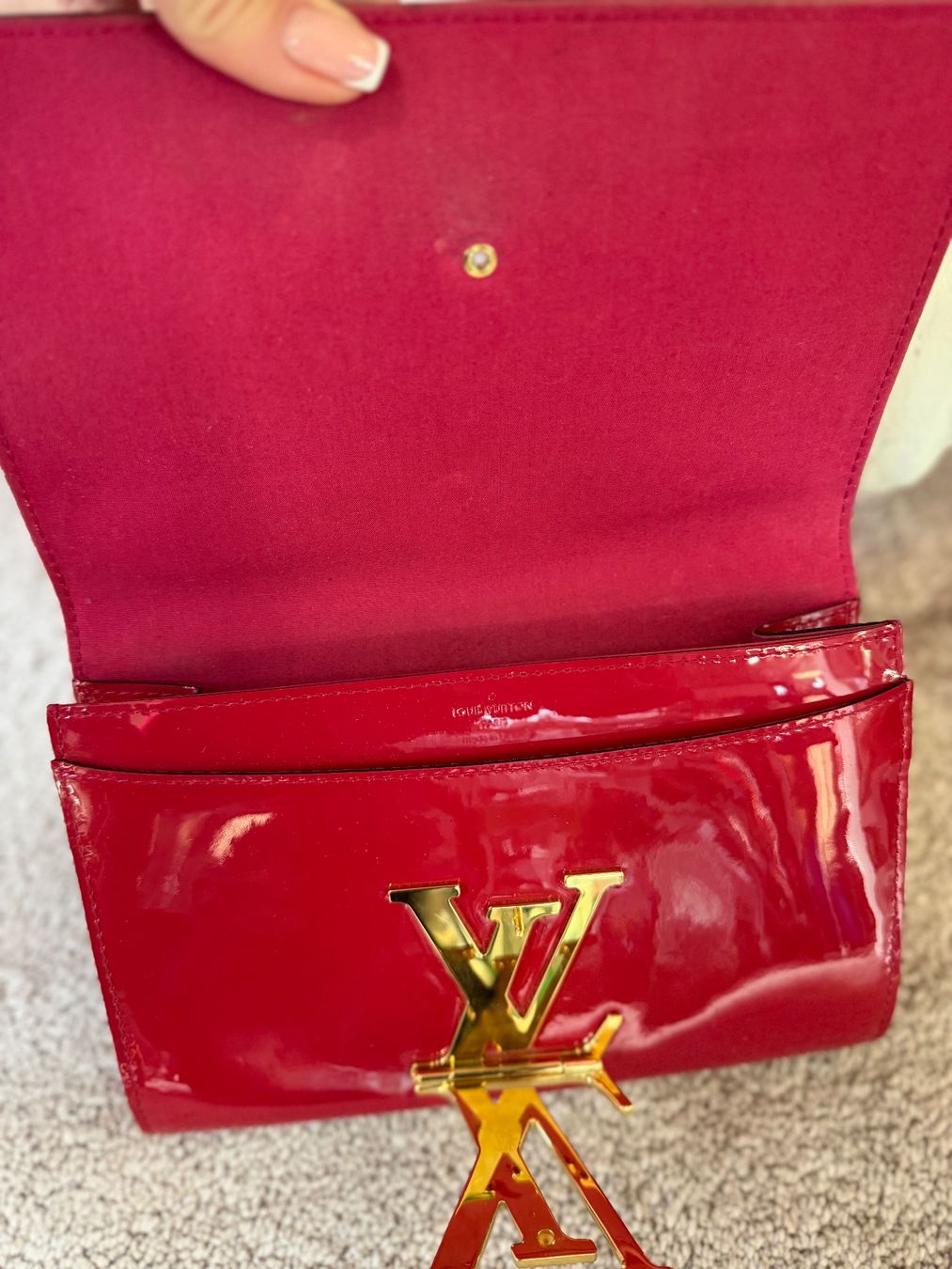 Louis Vuitton Borse da donna: Louis Vuitton Pochette Fuchsia – Usato da Zürich venduto da SecondhandZurich 4