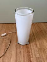 Lampe sur pied blanc verre et métal hauteur environ 32cm