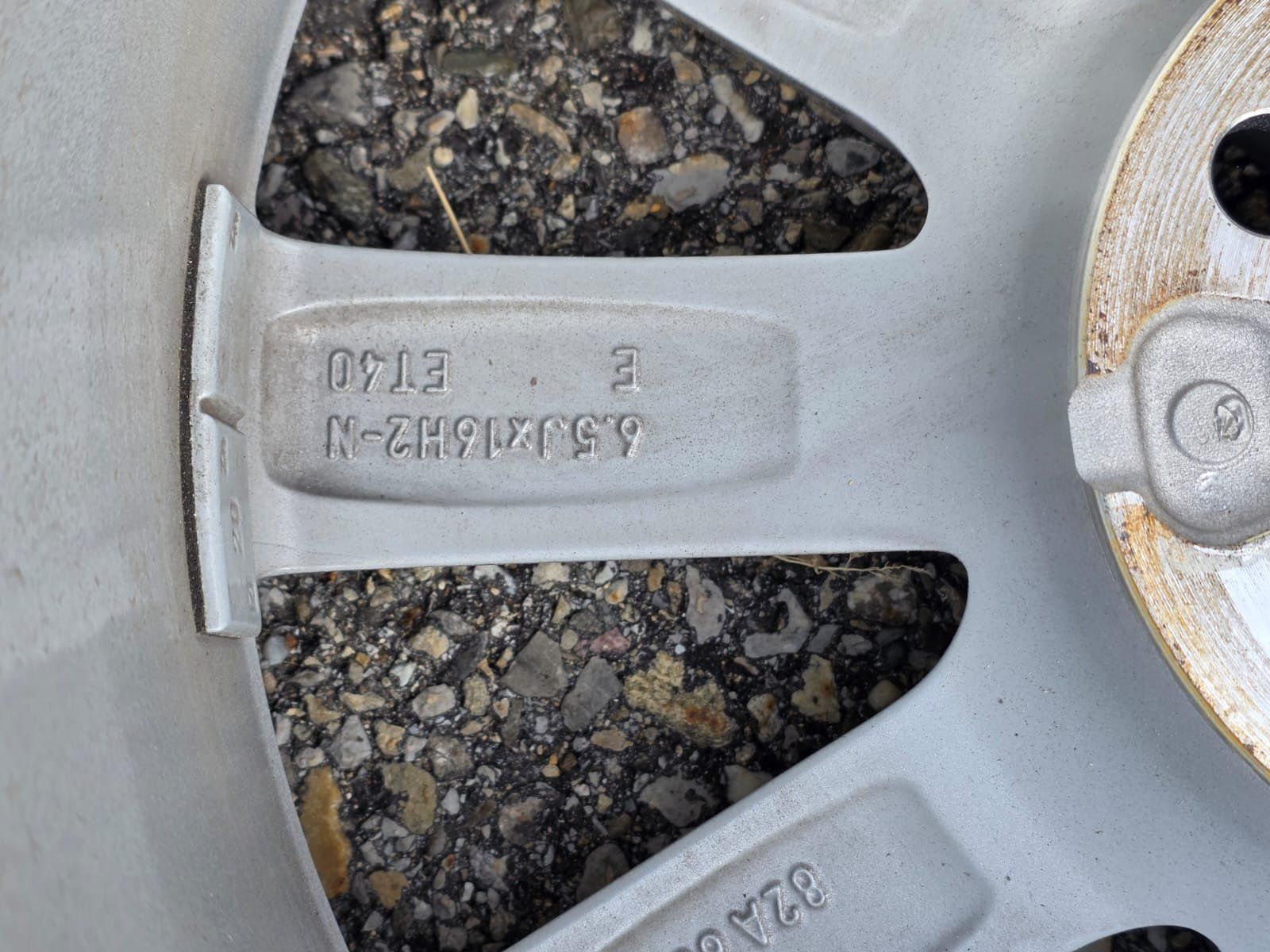 Bridgestone Pneus & Kompletträder: 4 Roues hiver complètes Bridgestone Blizzak – Gebraucht aus Chézard-St-Martin von Birdie_1234 9
