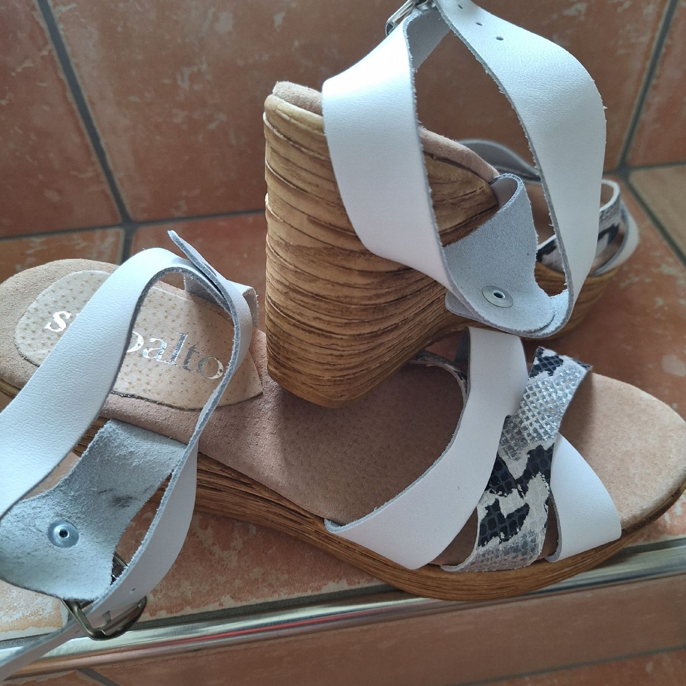 Damenschuhe: Sandale Leder 39 – Neu (gemäss Beschreibung) aus Steckborn von country43